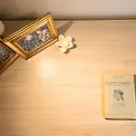 Divine Dante\'S Apartment
